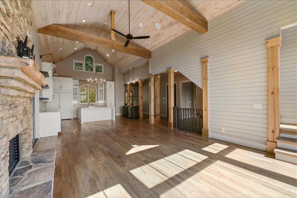 207 Utana Bluffs Trail