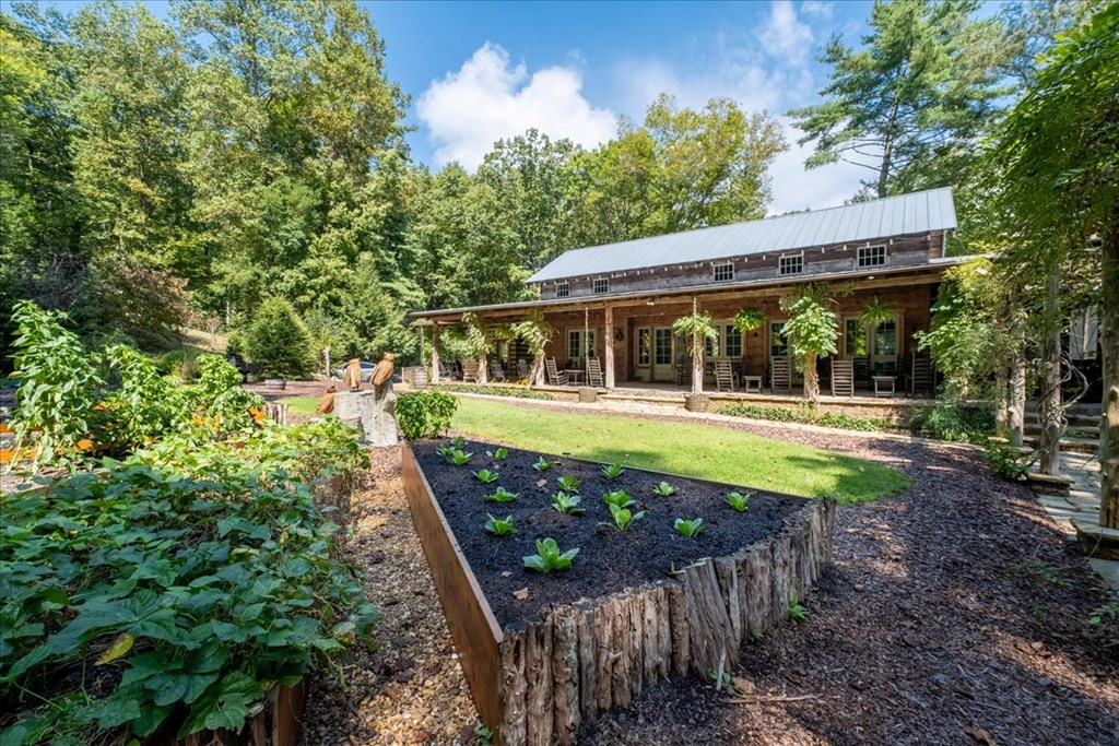 207 Utana Bluffs Trail