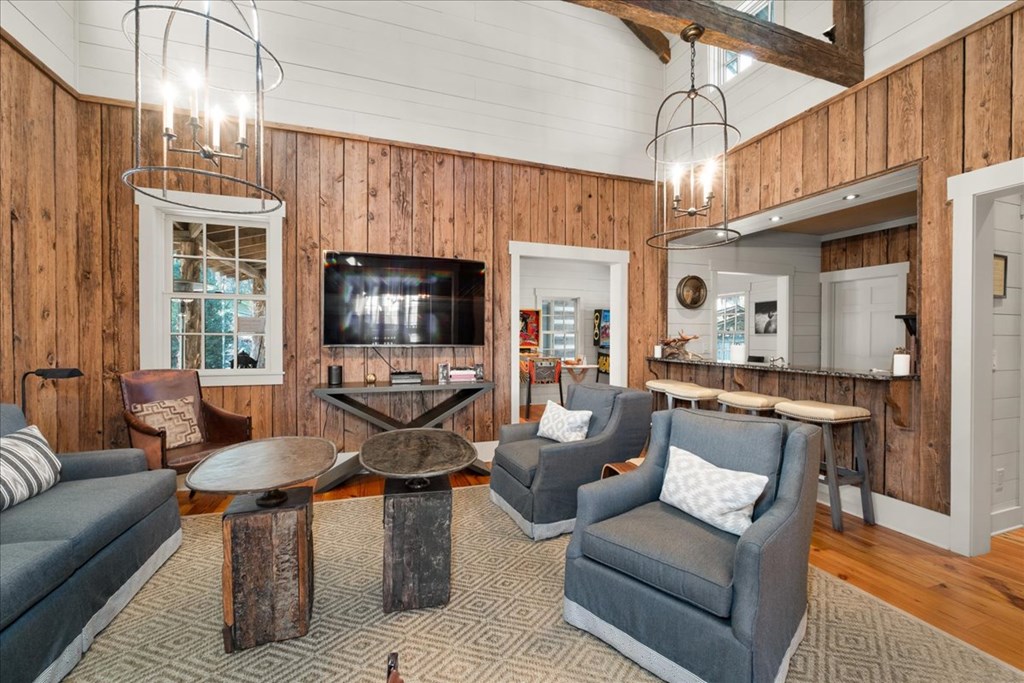 207 Utana Bluffs Trail