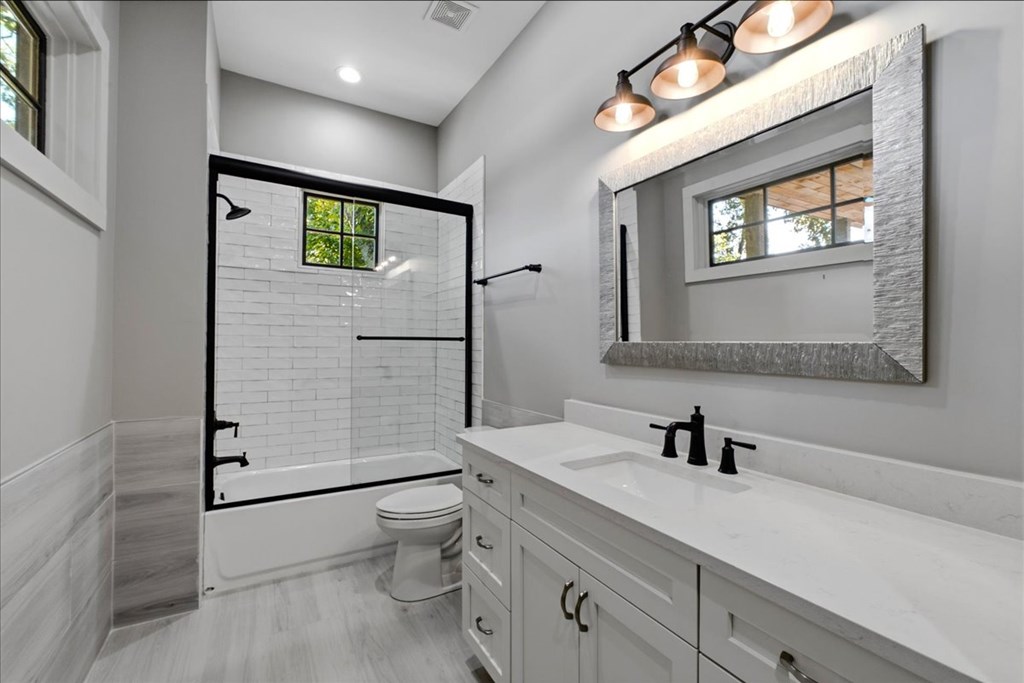 207 Utana Bluffs Trail