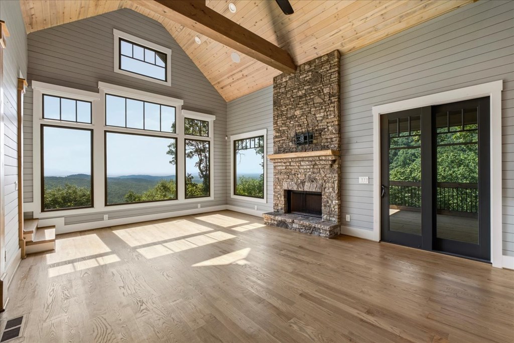 207 Utana Bluffs Trail