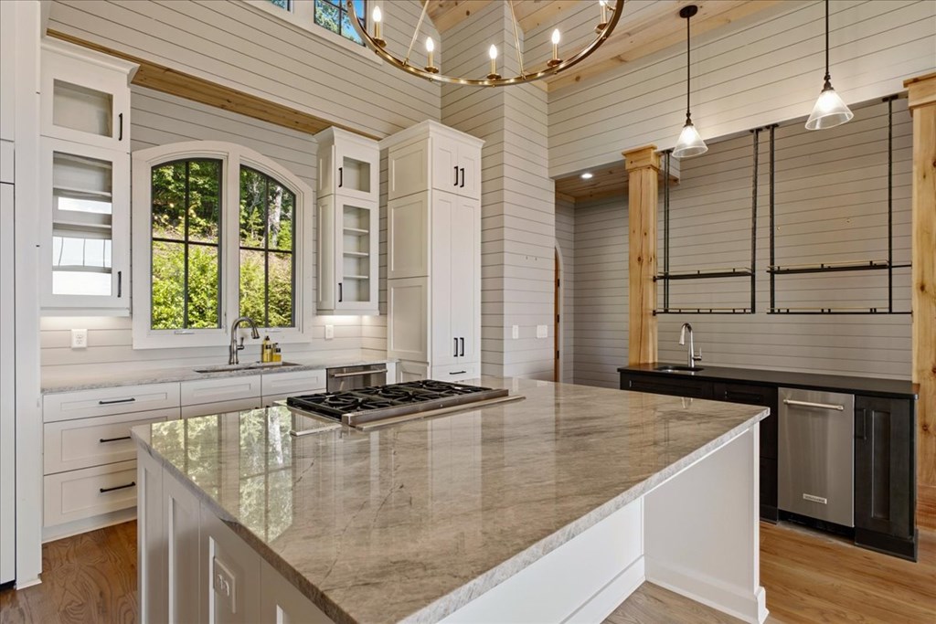 207 Utana Bluffs Trail