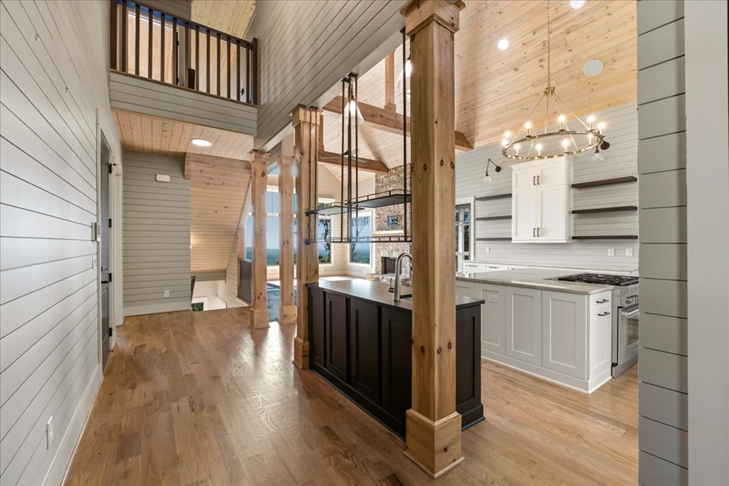 207 Utana Bluffs Trail