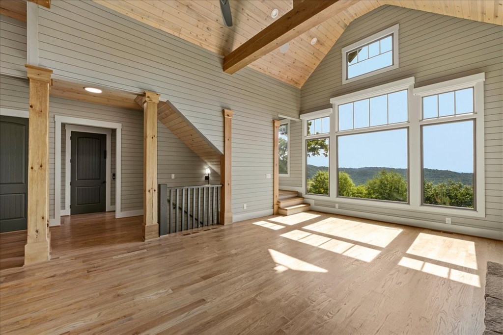 207 Utana Bluffs Trail
