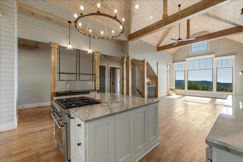 207 Utana Bluffs Trail