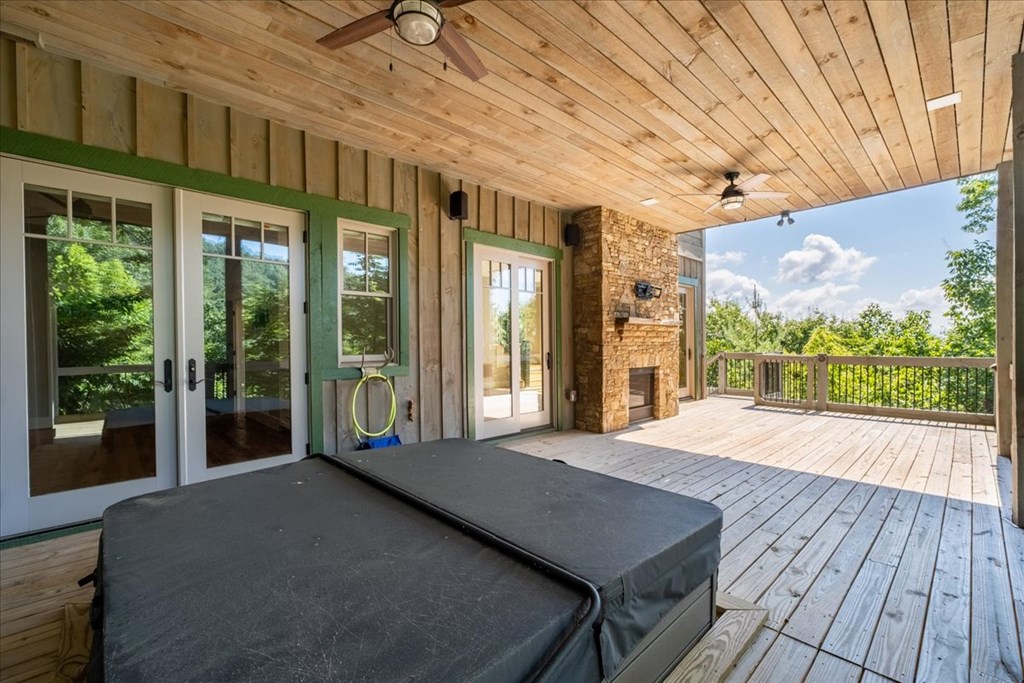207 Utana Bluffs Trail