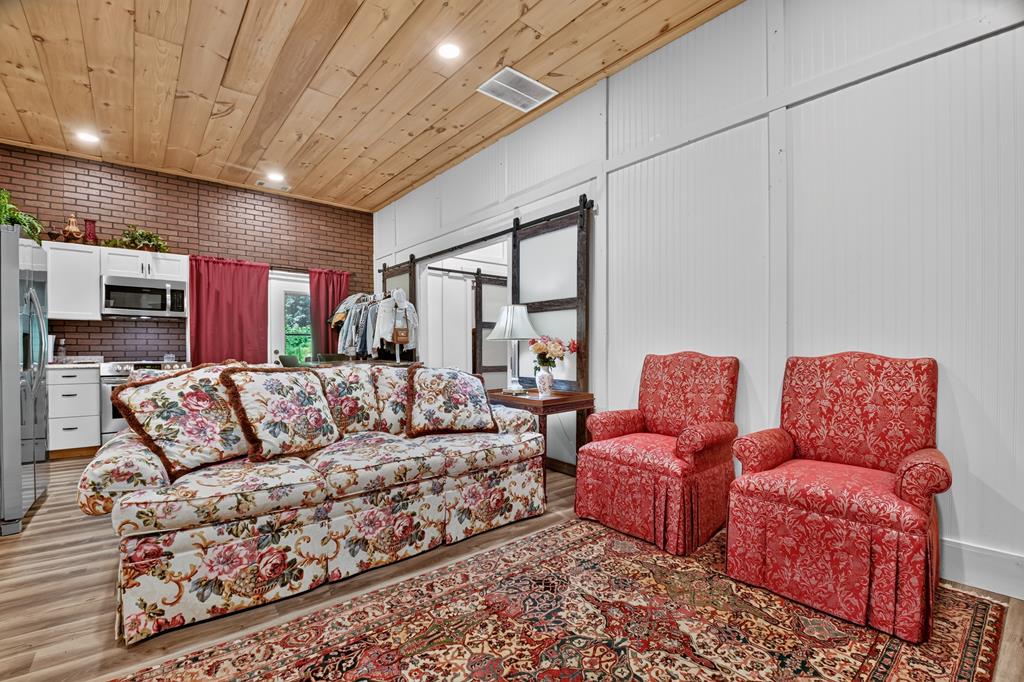 2086 Burnt Mountain Road