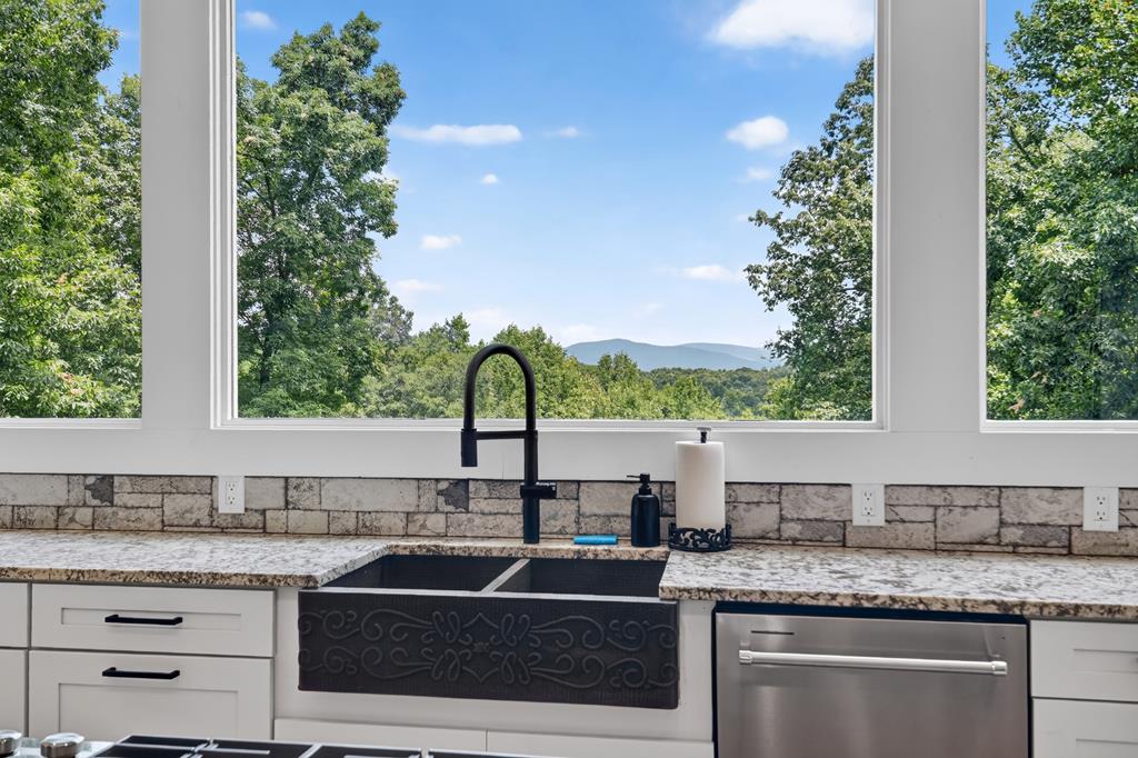 2086 Burnt Mountain Road