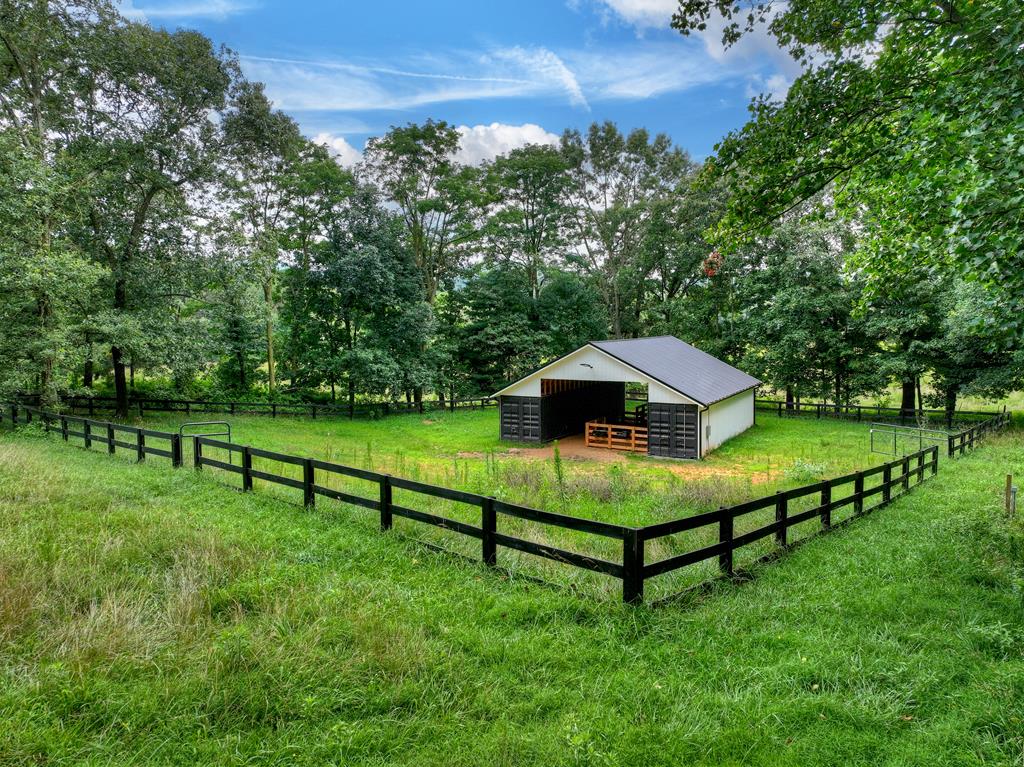 2086 Burnt Mountain Road