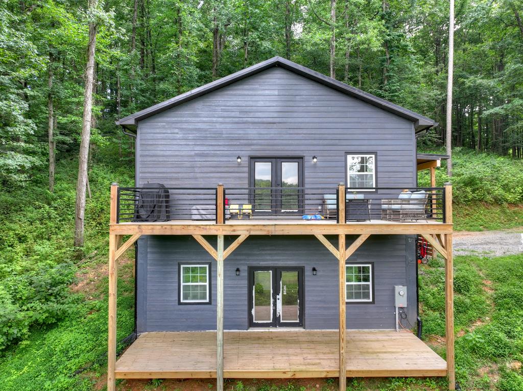 2086 Burnt Mountain Road