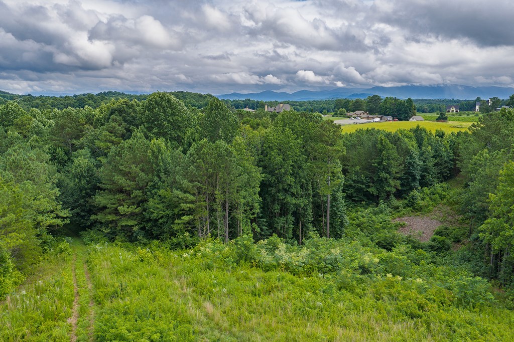 2027 Pleasant Valley Road
