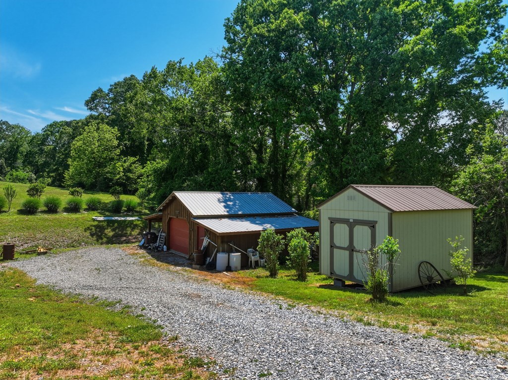2317 Hwy 382
