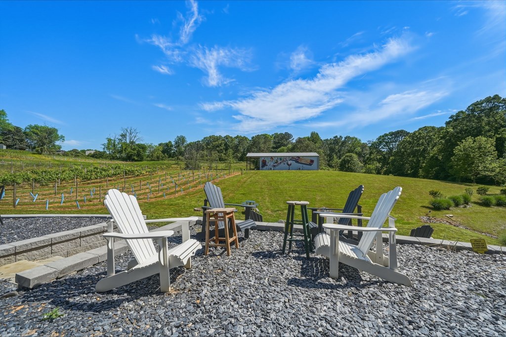 2317 Hwy 382