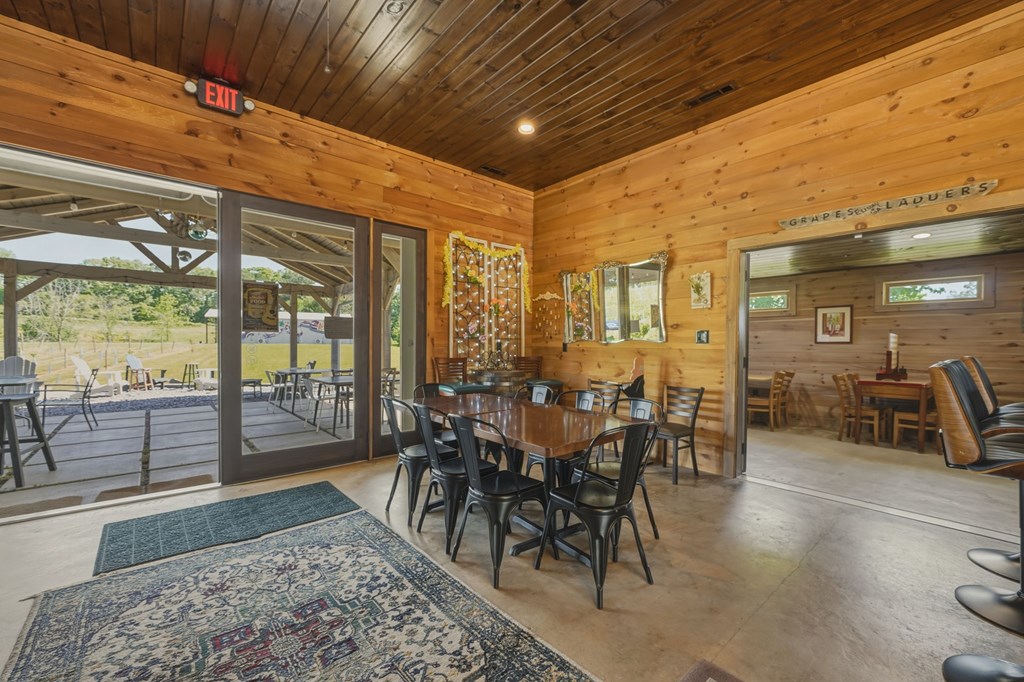 2317 Hwy 382