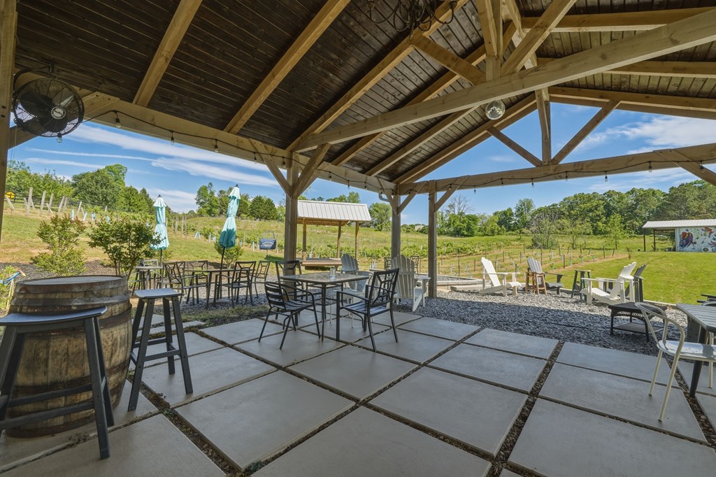 2317 Hwy 382