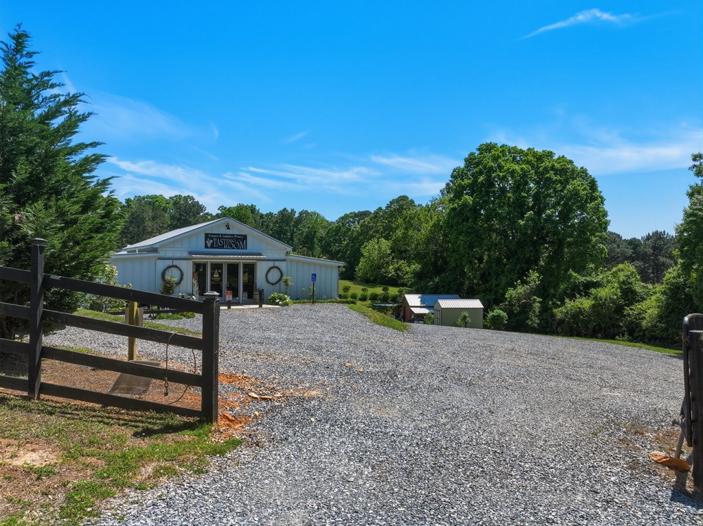 2317 Hwy 382