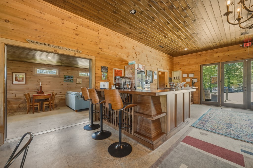 2317 Hwy 382