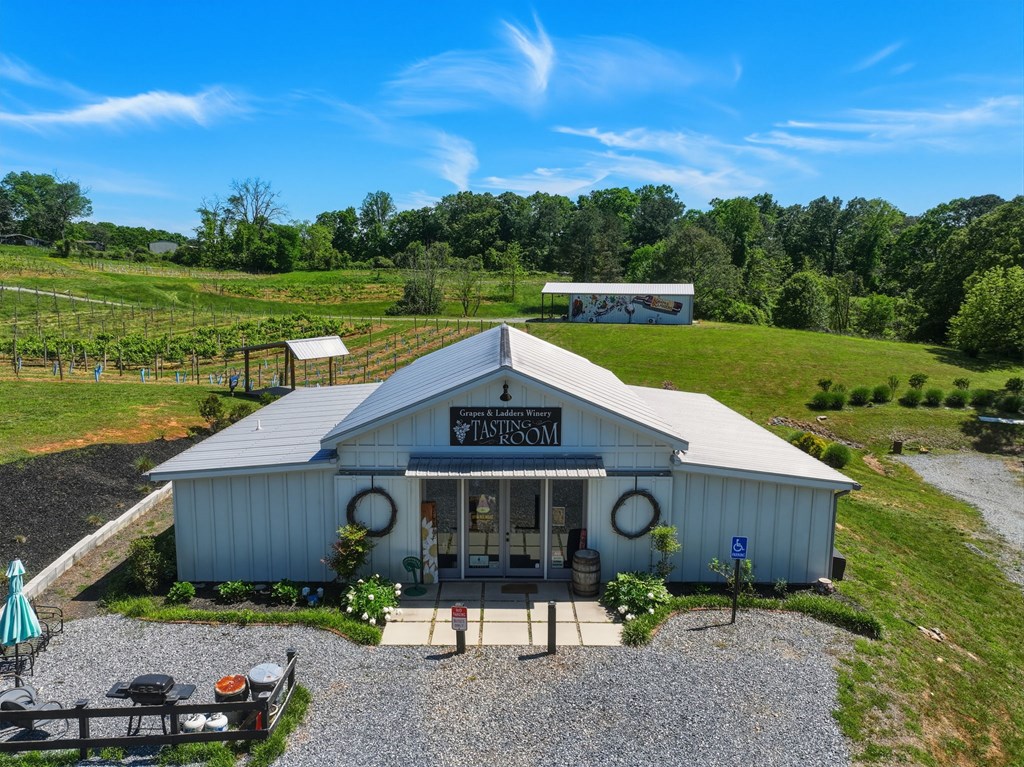 2317 Hwy 382