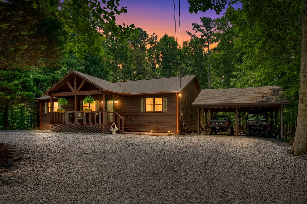 199 Hillsdale Drive