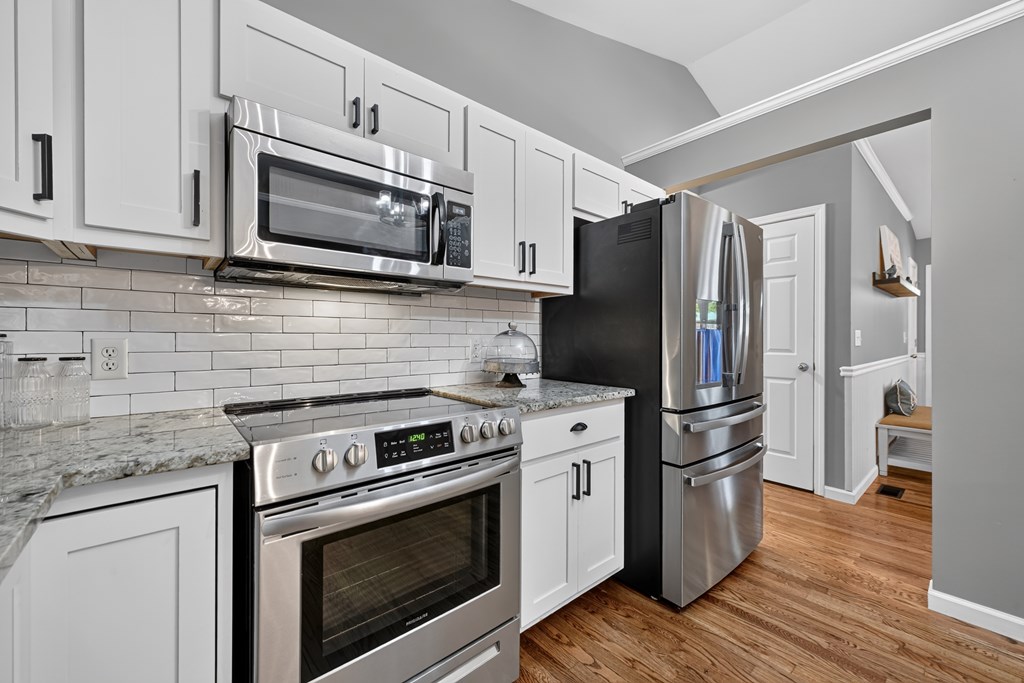 199 Hillsdale Drive
