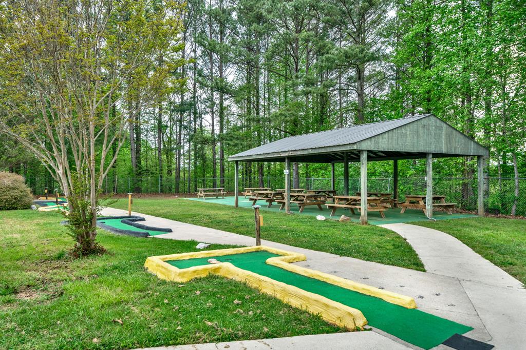 199 Hillsdale Drive