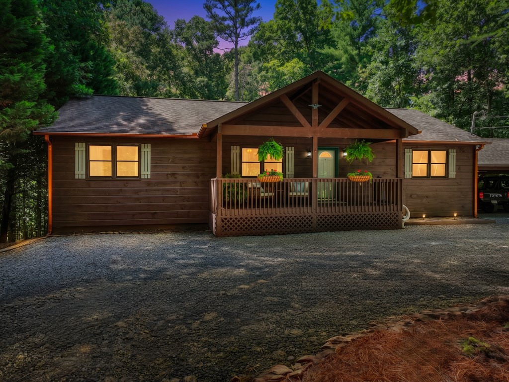 199 Hillsdale Drive