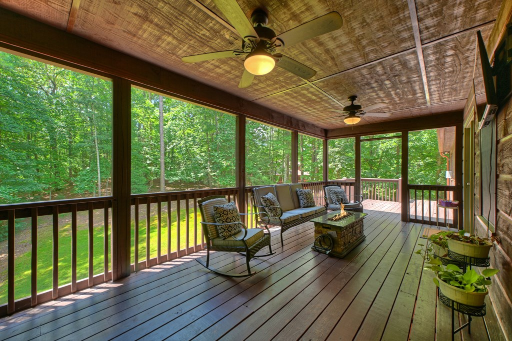 199 Hillsdale Drive
