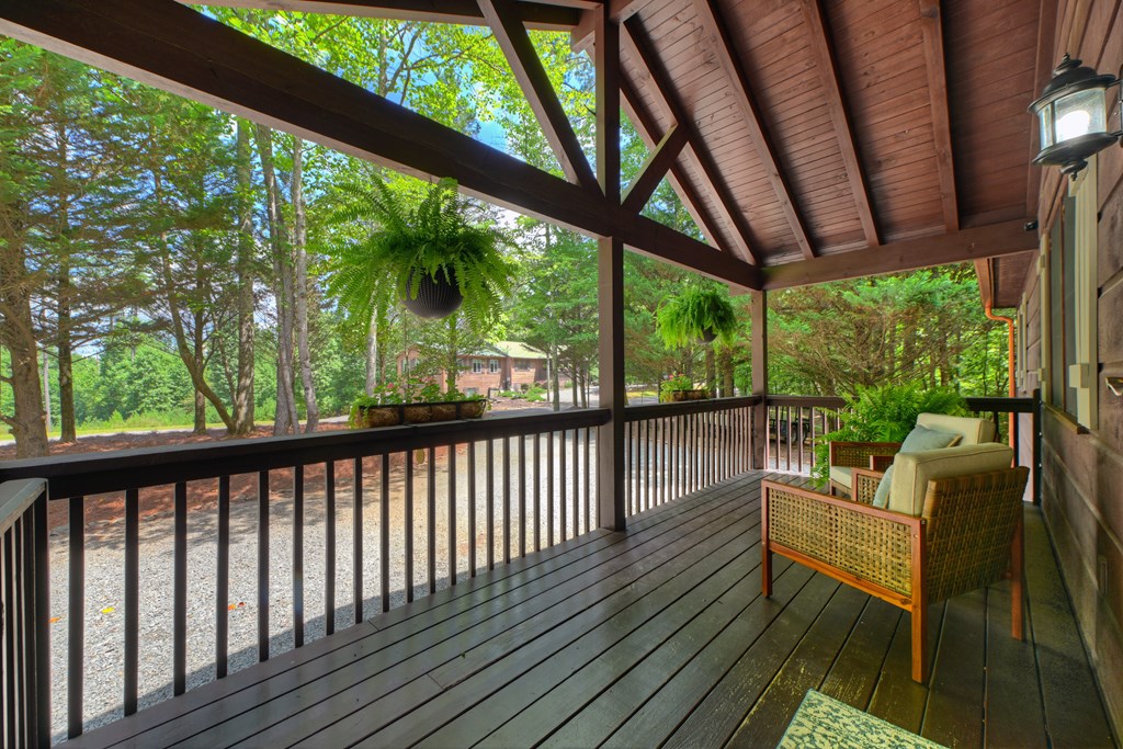 199 Hillsdale Drive