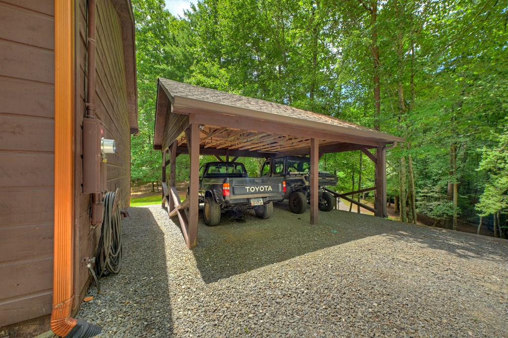 199 Hillsdale Drive