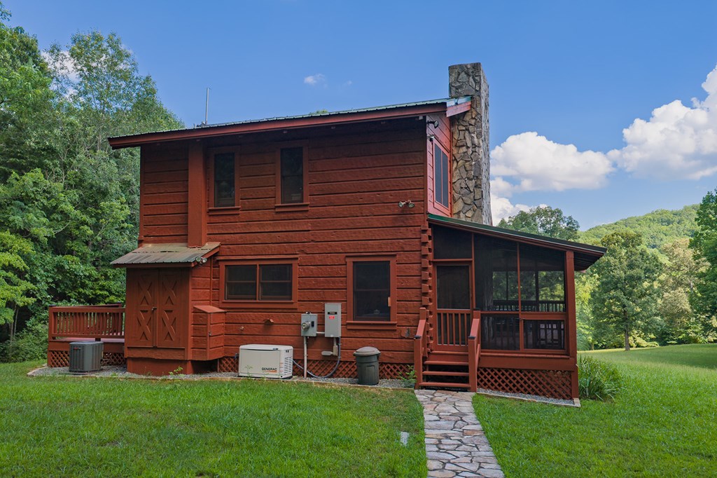 196 Creek Camp Road