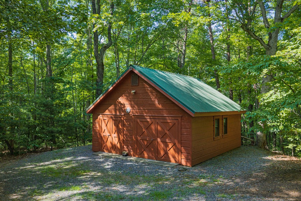 196 Creek Camp Road