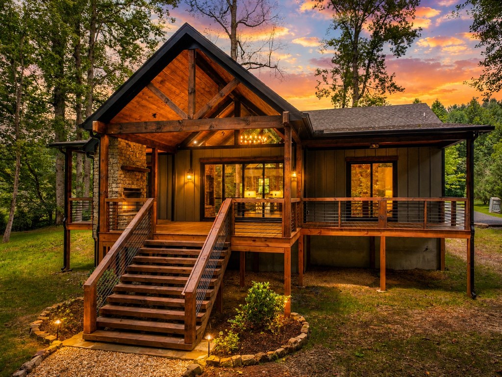 260 Misty Valley Lane