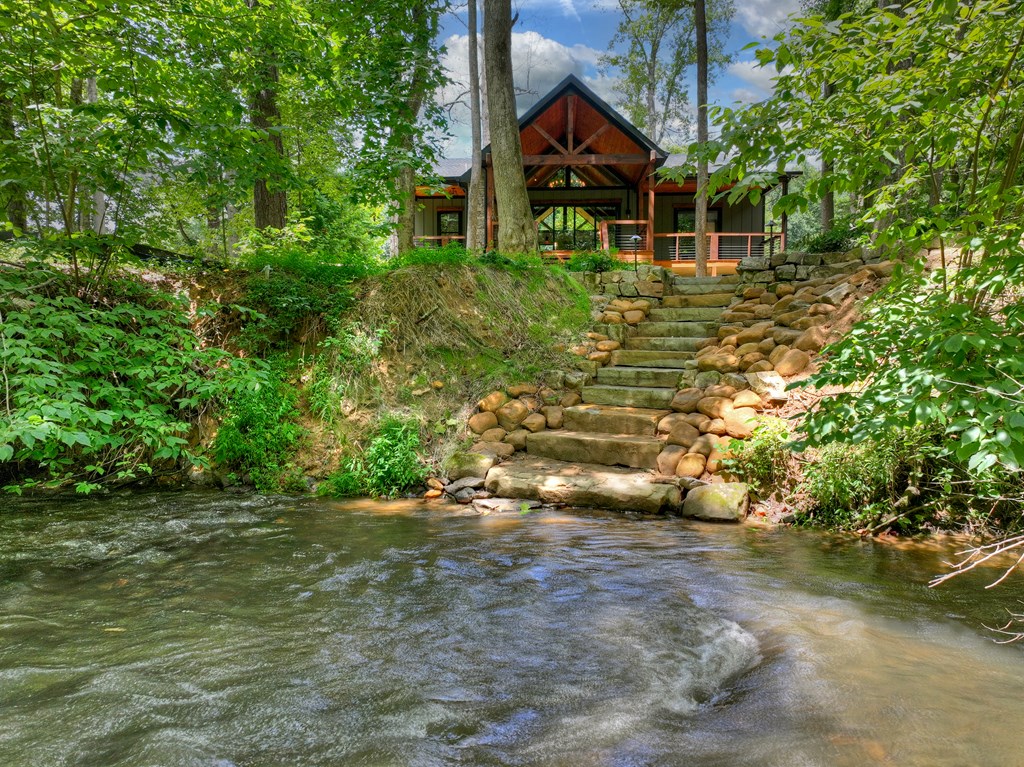 260 Misty Valley Lane