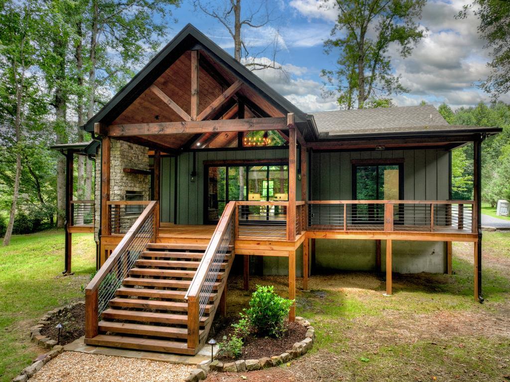 260 Misty Valley Lane