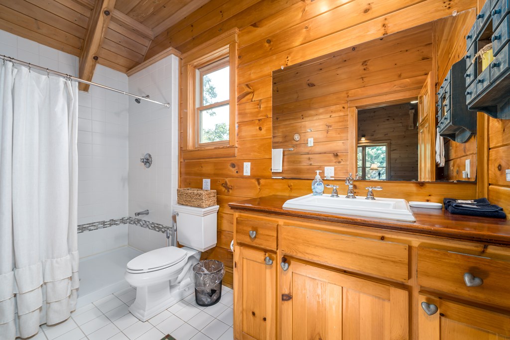 21-235 Riverview Circle