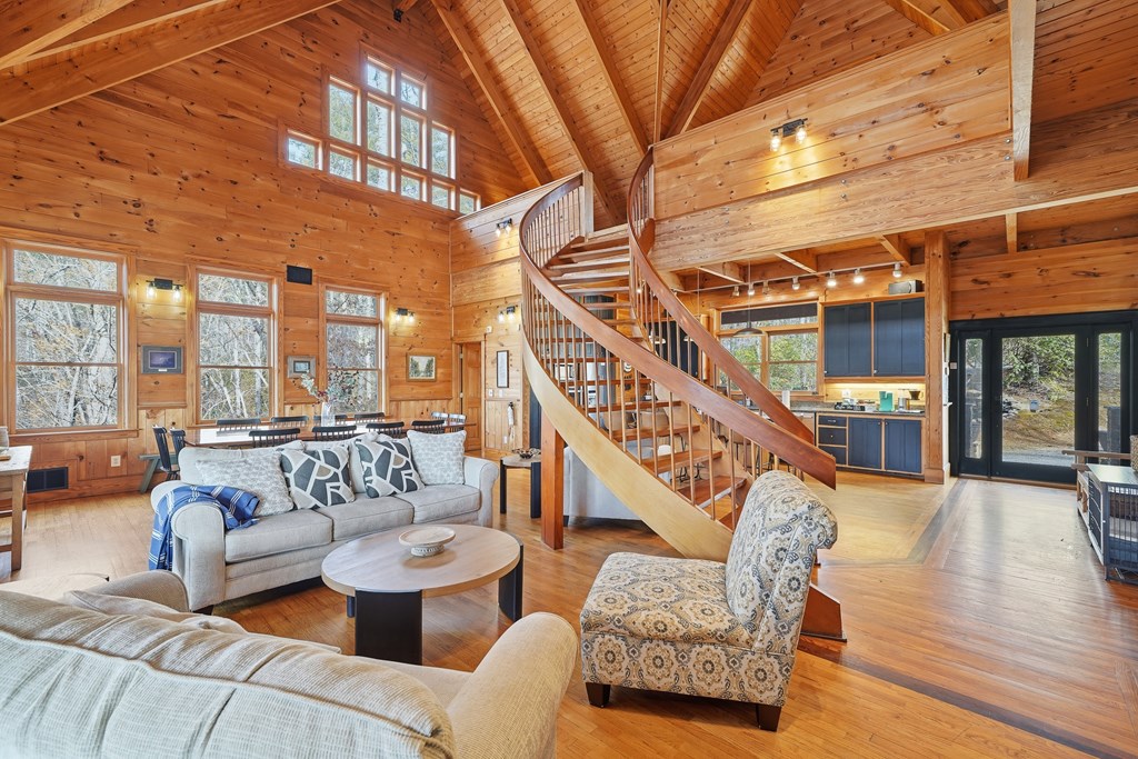 21-235 Riverview Circle