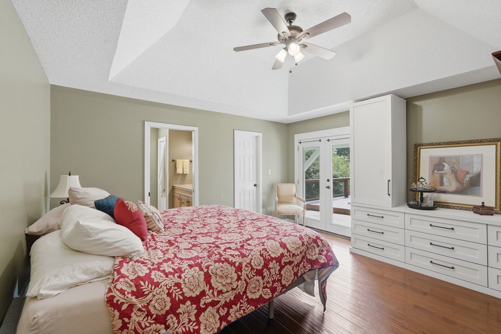 201 Talona Lake Terrace