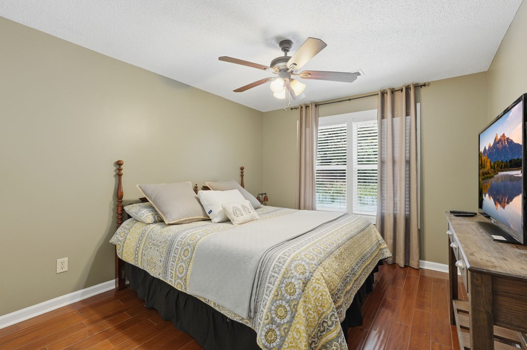 201 Talona Lake Terrace