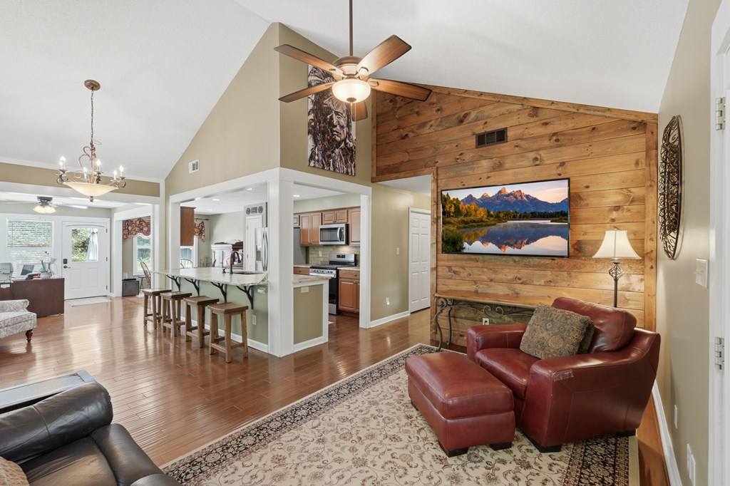 201 Talona Lake Terrace