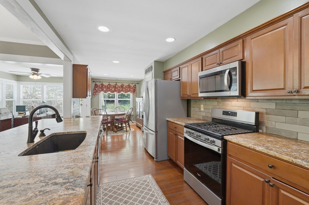 201 Talona Lake Terrace