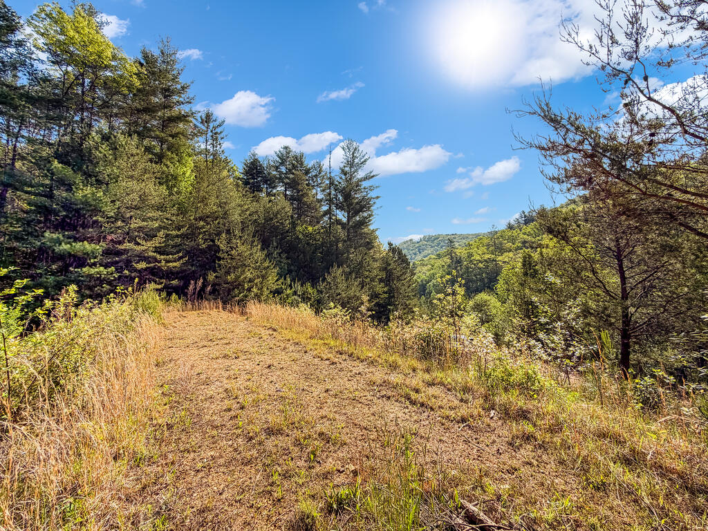 40 AC #1 Valley Lake Road