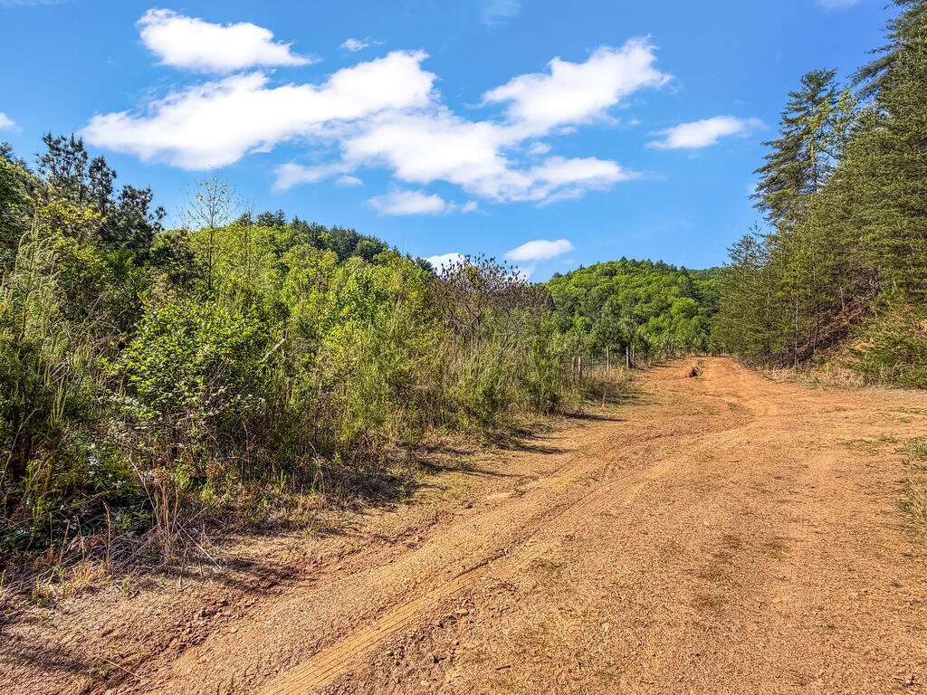 40 AC #1 Valley Lake Road
