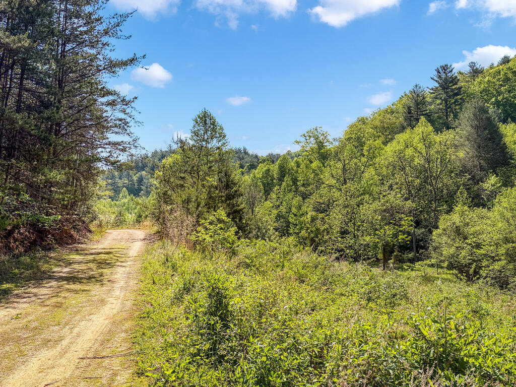 40 AC #1 Valley Lake Road