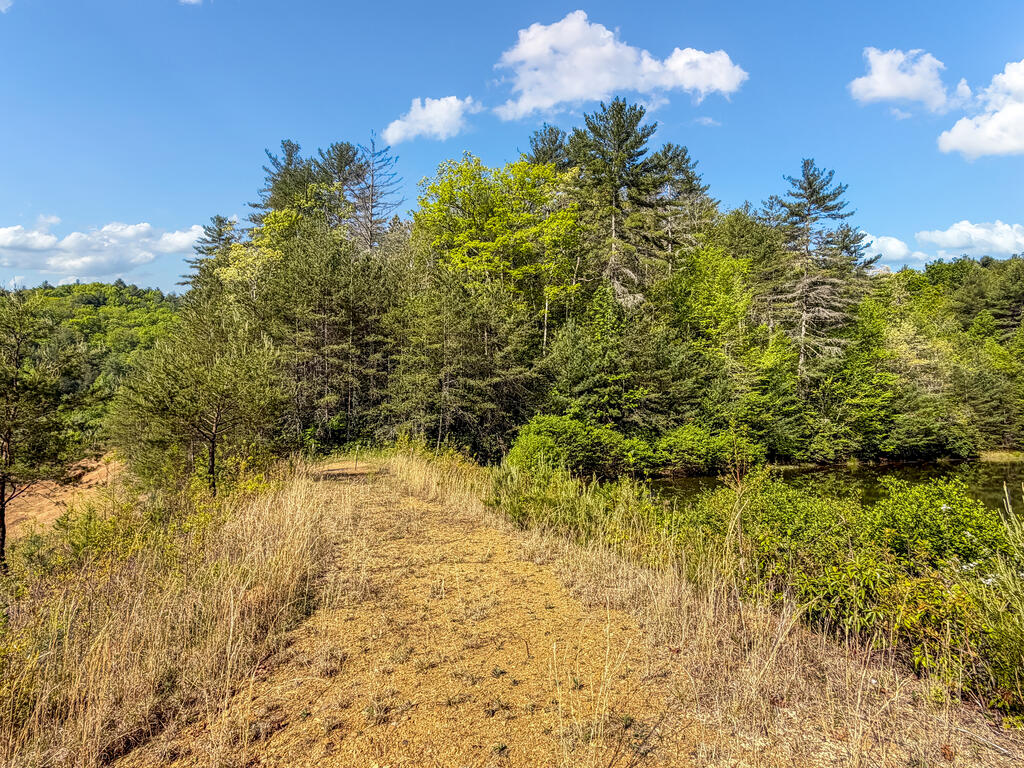 40 AC #1 Valley Lake Road
