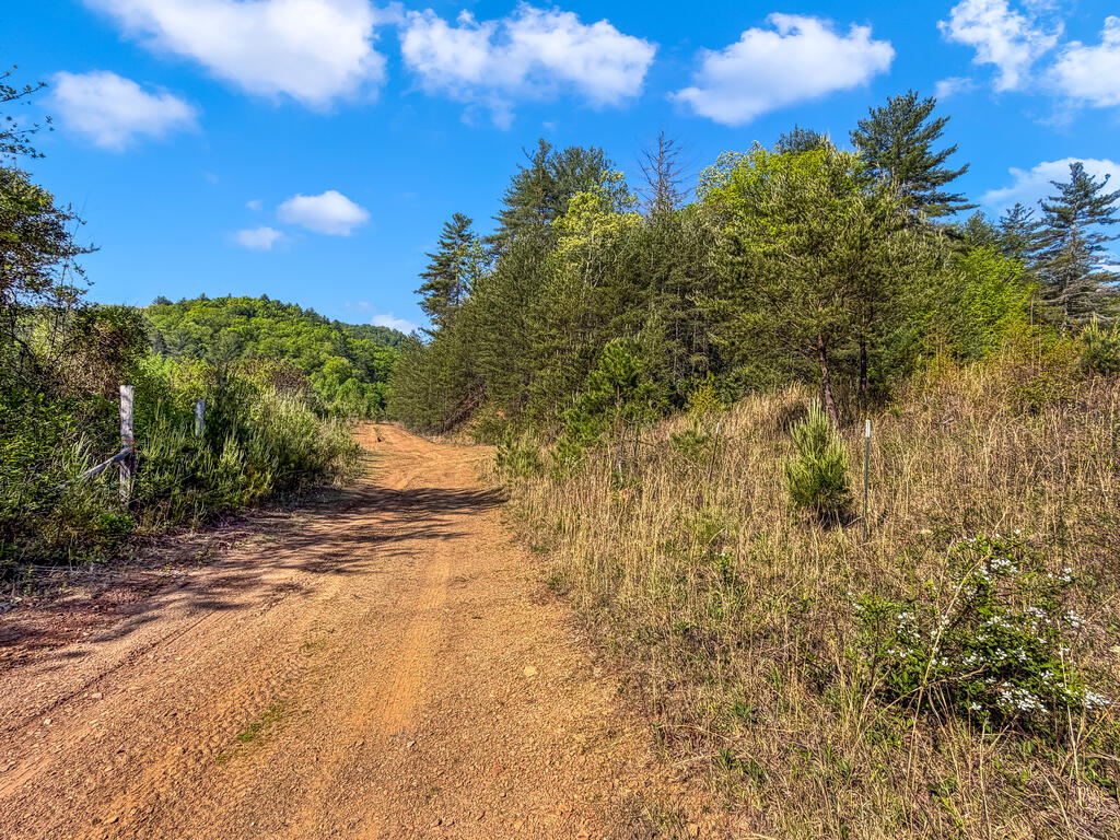 40 AC #1 Valley Lake Road