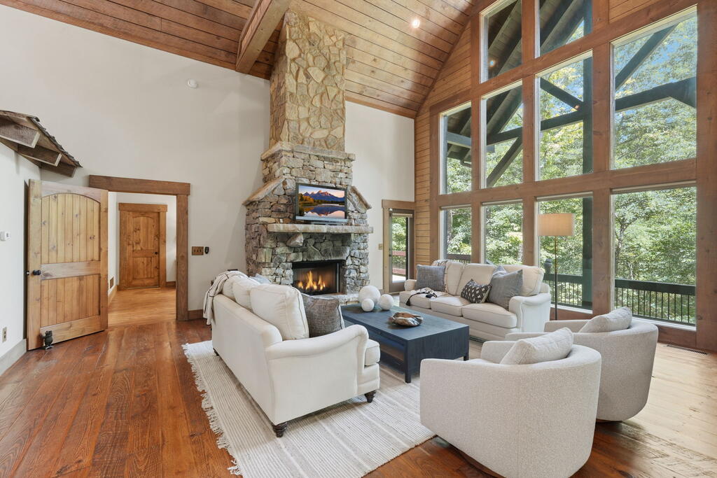 123 Merrimac Pointe