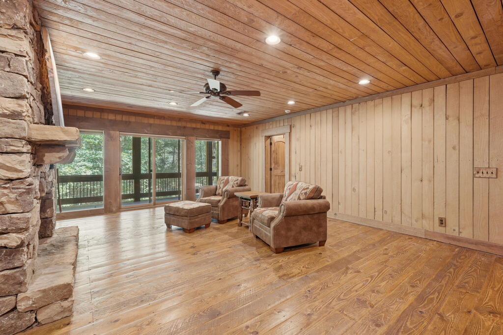 123 Merrimac Pointe