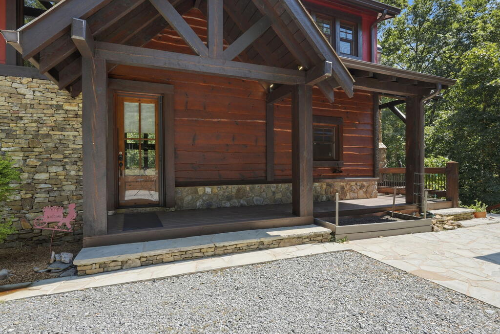 123 Merrimac Pointe