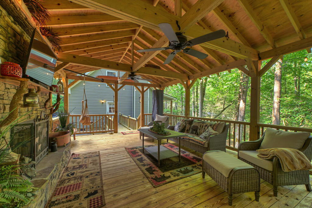 685 Chopped Oak Road