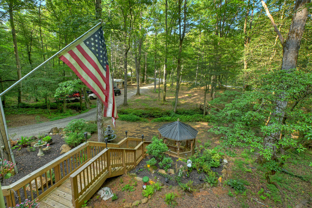 685 Chopped Oak Road